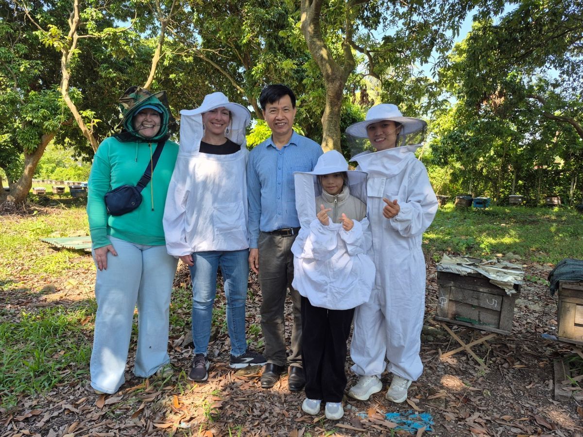 Chu Natural bee farm tour with visitors